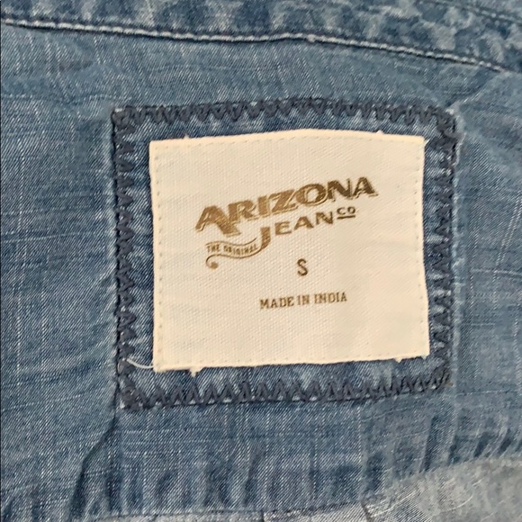 Arizona Jeans & Co Denim/ Chambray Button up- S - Picture 3 of 3